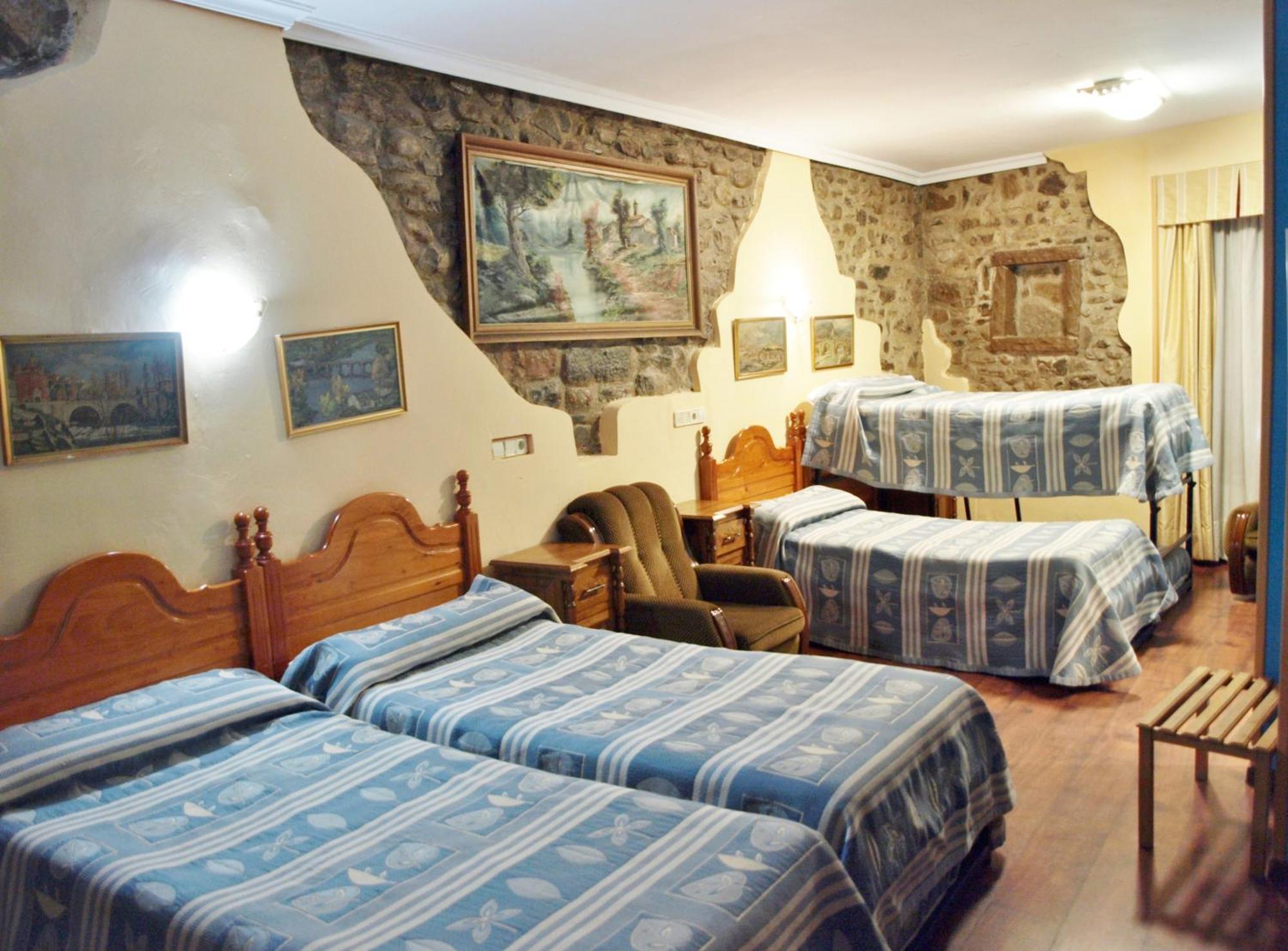 Hotel Mur Хака Номер фото