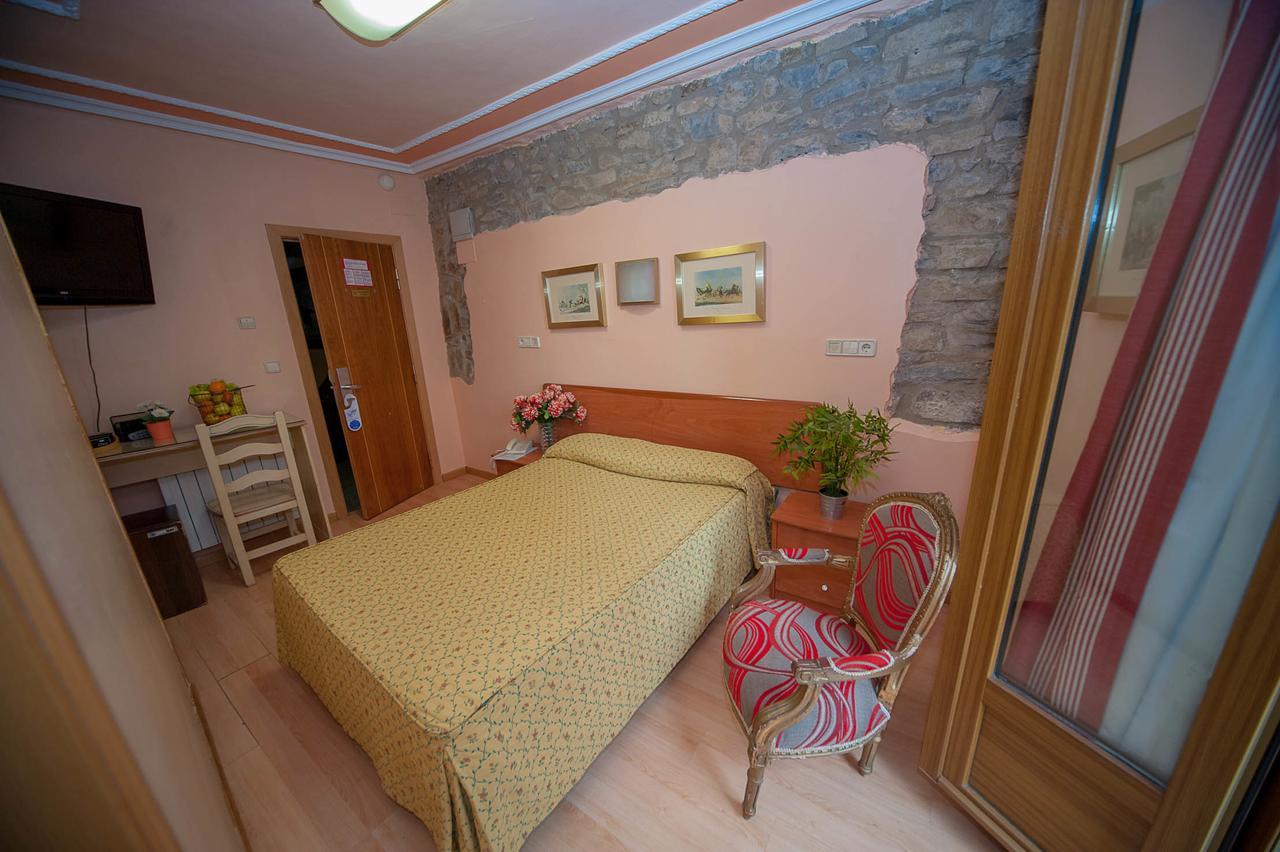 Hotel Mur Хака Экстерьер фото